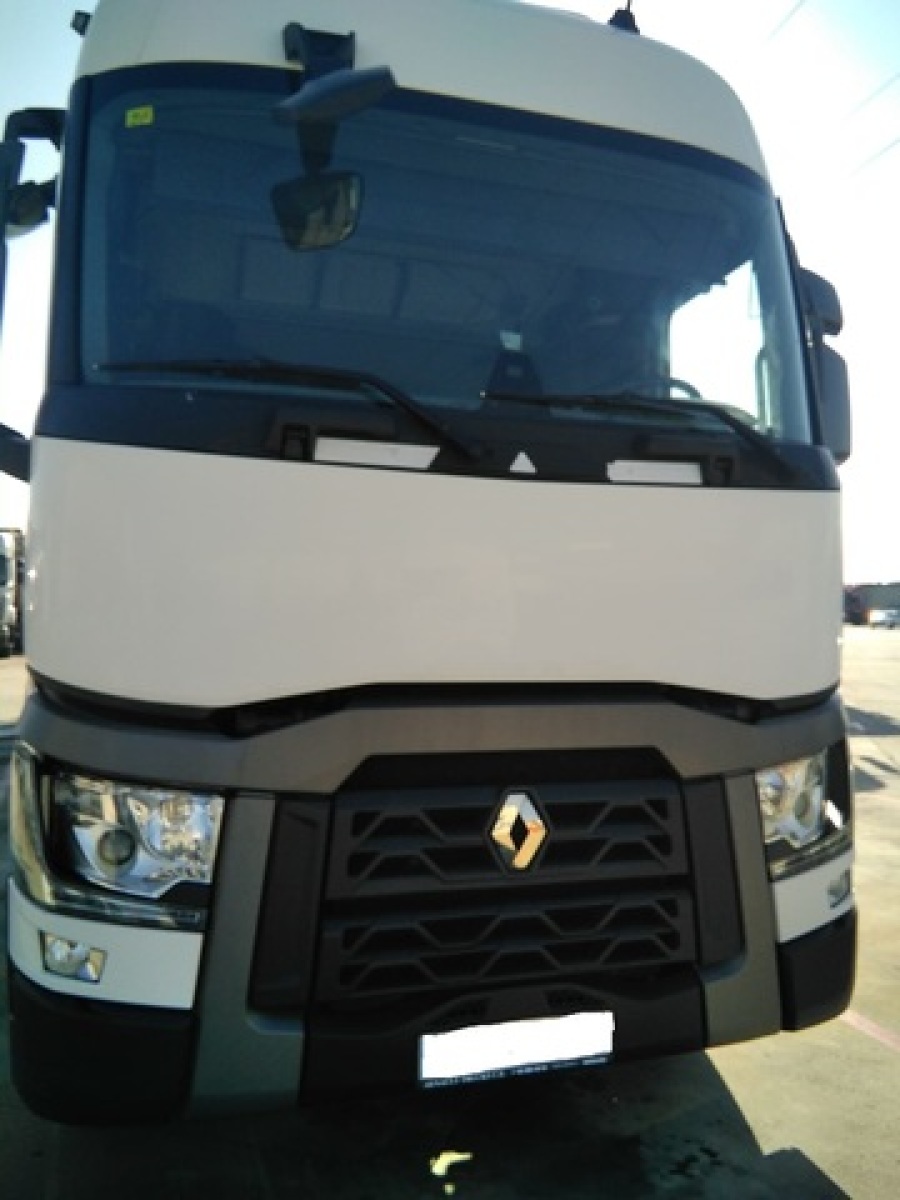 Renault Trucks - T460