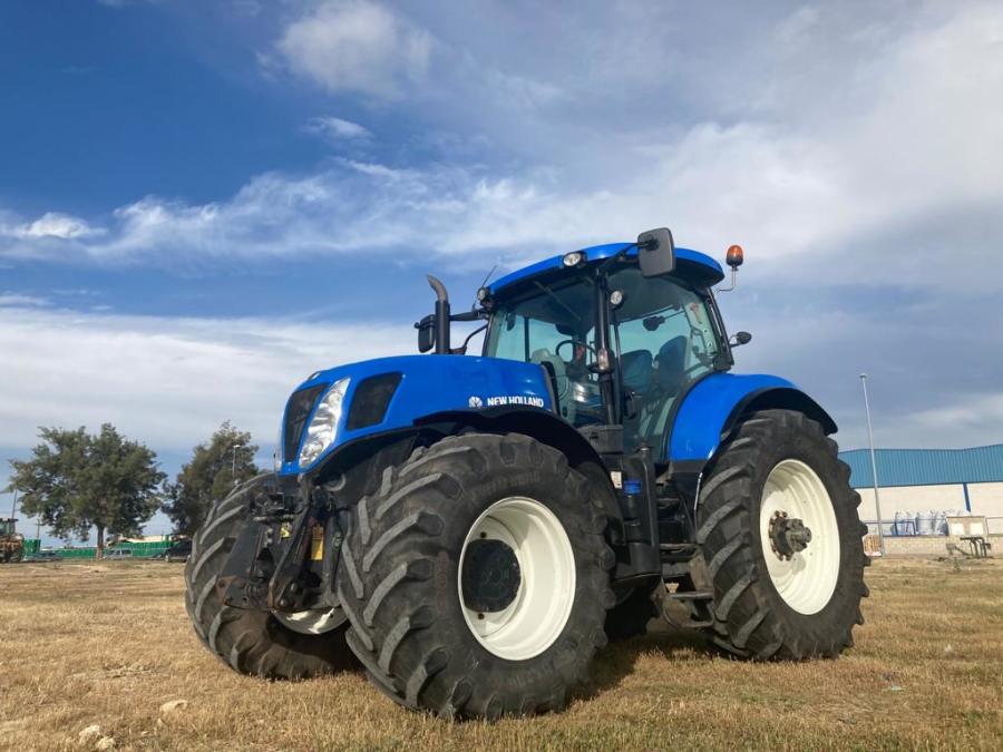 New Holland - T7.235